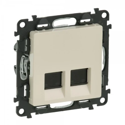 Розетка RJ-45 Legrand Valena Life двойная, cat. 5e, до 100 Мб/с, слоновая кость 753541