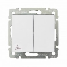Переключатель двухклавишный Legrand Valena Classic IP44 белый 770098