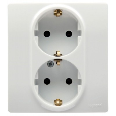Розетка двойная Legrand Etika 2x2K+3 белая 672223