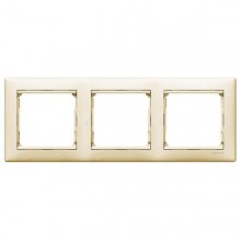 Рамка Legrand Valena Classic на 3 поста, слоновая кость